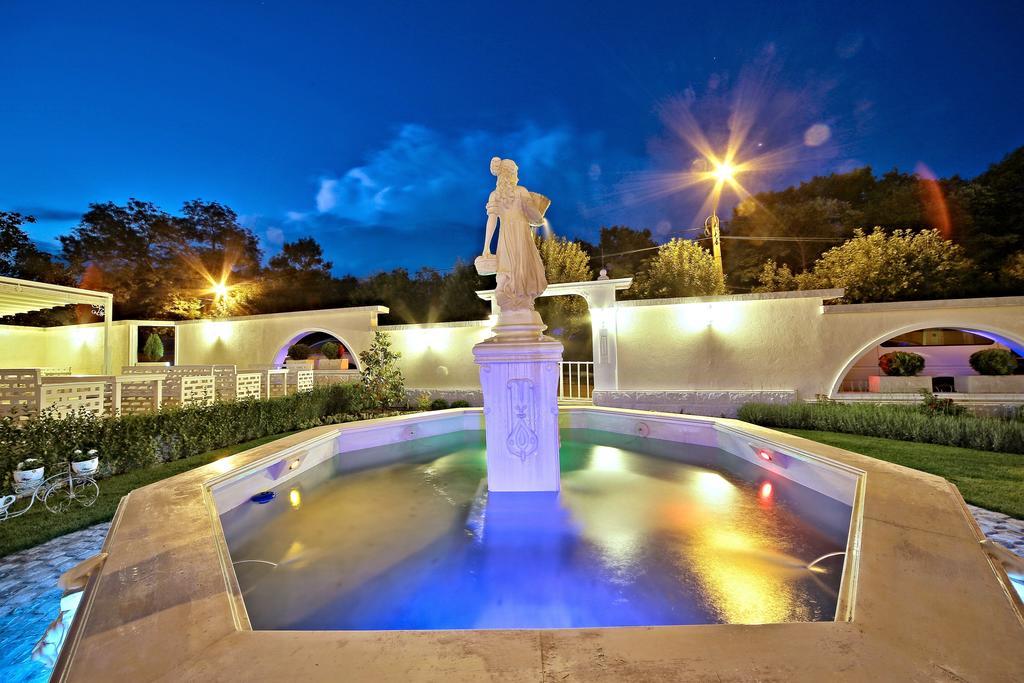 Бутиков Хотел History Haskovo Exterior foto